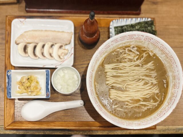 炭火焼濃厚中華そば〜奥倫道〜